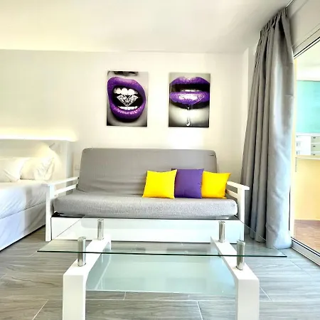 Standard Studio, Wifi, Rooftop Pool That Has A Beautiful Ocean View In Puerto De La Cruz * Puerto de la Cruz (Tenerife)