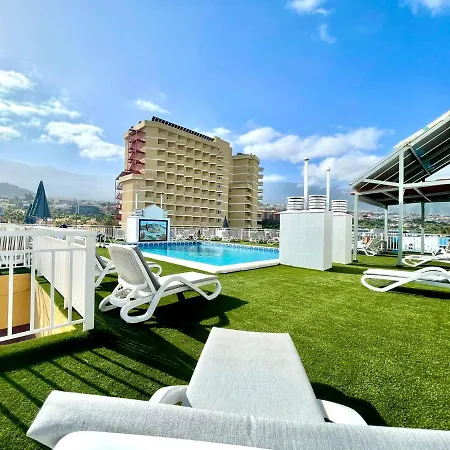 Standard Studio, Wifi, Rooftop Pool That Has A Beautiful Ocean View In Puerto De La Cruz Lägenhet