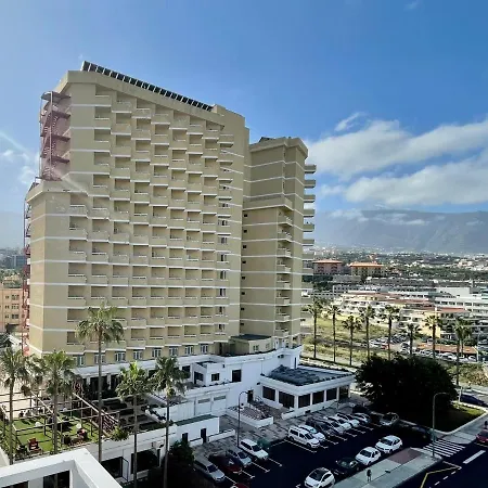 Standard Studio, Wifi, Rooftop Pool That Has A Beautiful Ocean View In Puerto De La Cruz Puerto de la Cruz (Tenerife)