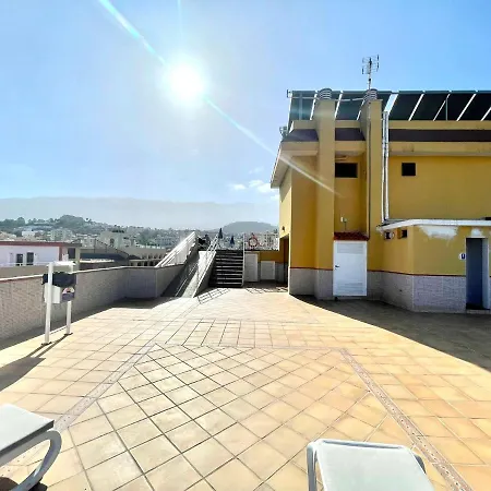 Apartamento Standard Studio, Wifi, Rooftop Pool That Has A Beautiful Ocean View In Puerto De La Cruz