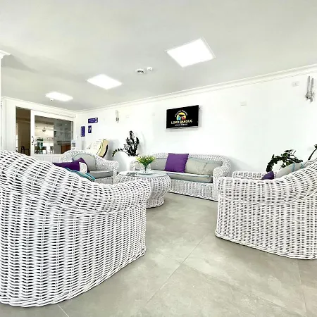 Standard Studio, Wifi, Rooftop Pool That Has A Beautiful Ocean View In Puerto De La Cruz Apartamento