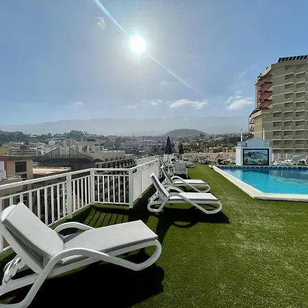 Standard Studio, Wifi, Rooftop Pool That Has A Beautiful Ocean View In Puerto De La Cruz Apartamento
